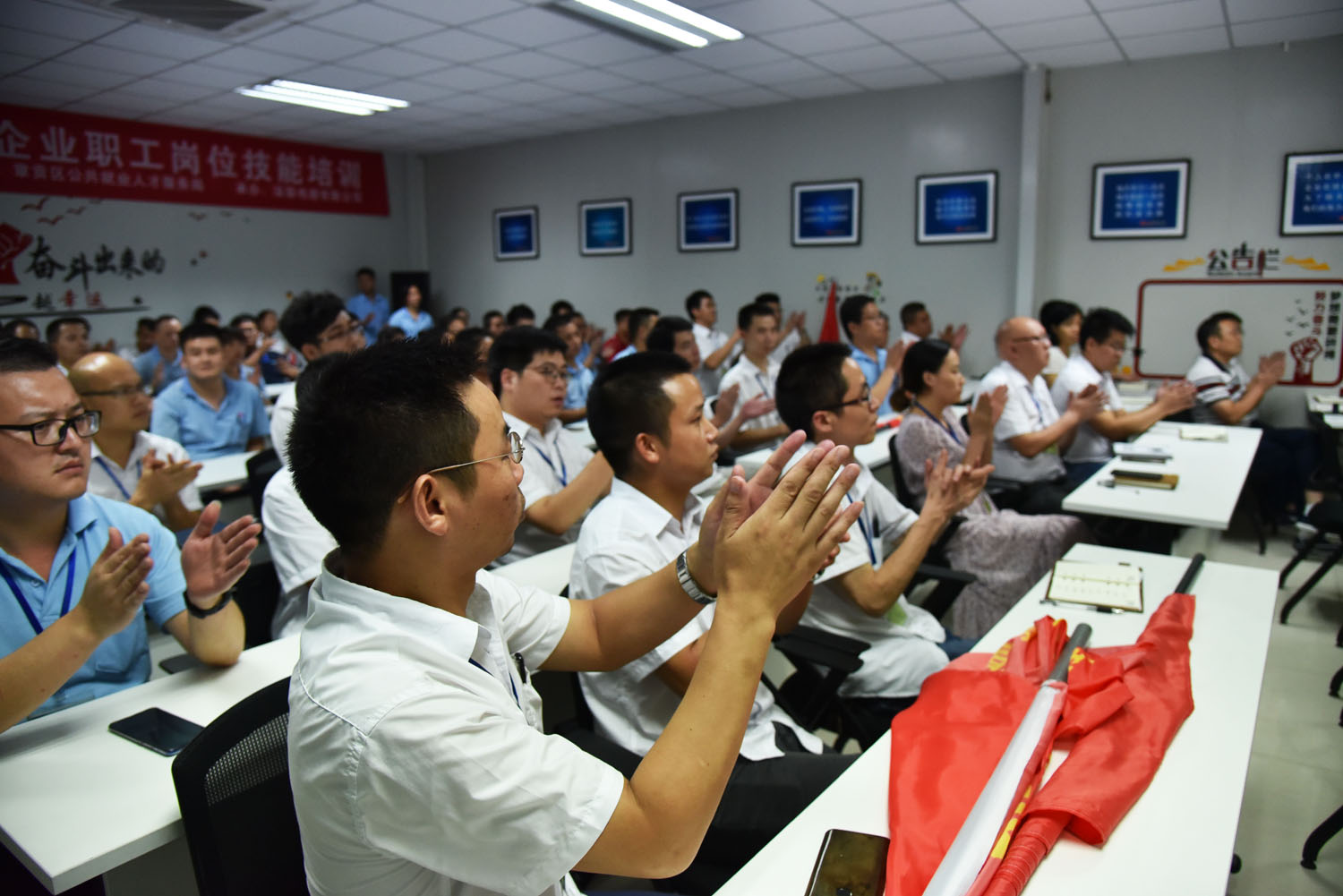 电池软板之赣州深联G3软板厂精益生产首战告捷，加餐又来了！