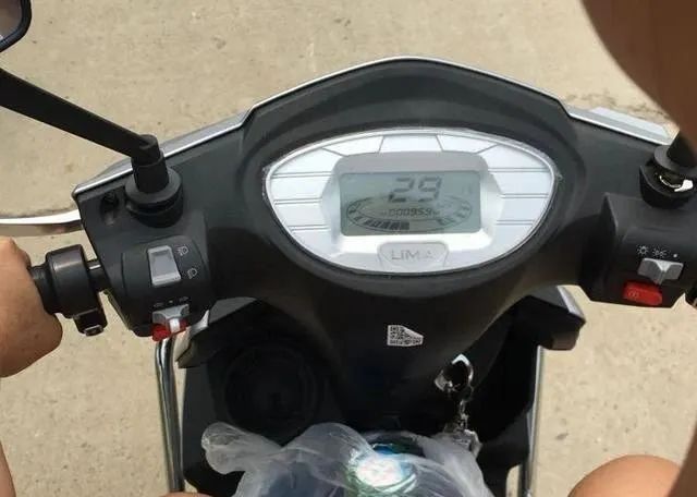 软板之为什么电动车第一格电量最耐用，之后就掉电很快？进来找找原因！